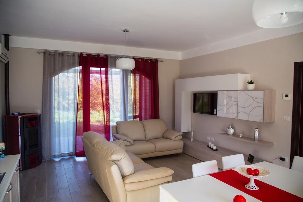 La Dolce Mela Villa Buonabitacolo Buitenkant foto